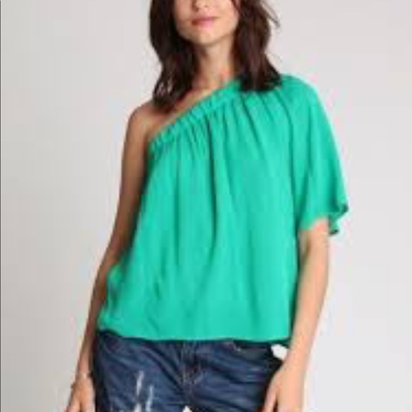 Renamed Apparel NWOT One Shoulder Blouse - Picture 5 of 5